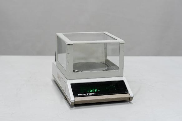 Mettler PM200 Precision Balance with Windshield-cover