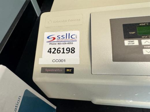 Molecular Devices SpectraMax M2e Multi-Mode Microplate Reader for Absorbance, Fluorescence, and Luminescence Detection-cover