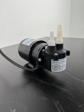 Cole-Parmer Laboratory Vacuum Pressure Pump Model 420-1901-00FK with Dual Outlet Ports-cover