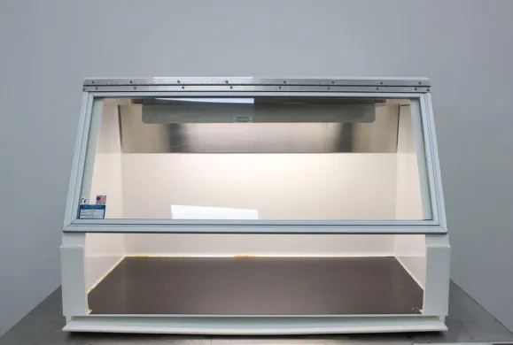 CBS P-036-202 PCR Workstation Electrophoresis PCR Enclosure 120V 60Hz
