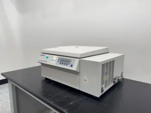 Eppendorf 5810R Refrigerated Centrifuge, 2 of 4