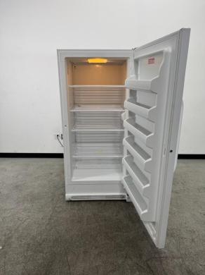 VWR MFV-20 -20°C Upright Laboratory Freezer for Sample Storage-cover