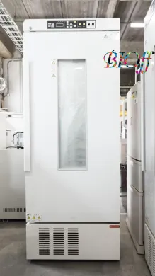 Hitachi CRB-32A Refrigerated Incubator, 287 L