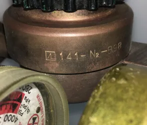 Liquid Air 141-N2-B98 Brass Nitrogen Regulator, CGA 580, 4 of 4