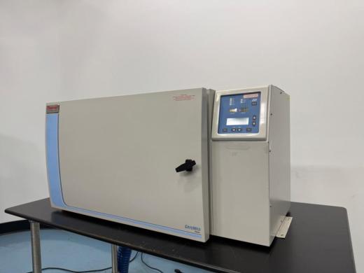 Thermo Scientific CryoMed Freezer-cover