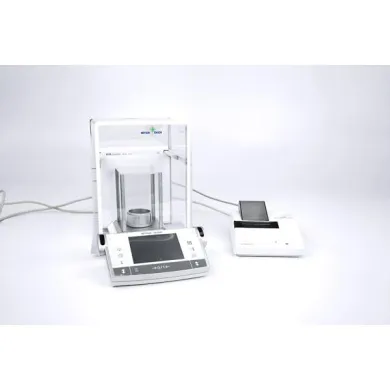 Mettler Toledo AX26 Comparator Microbalance
