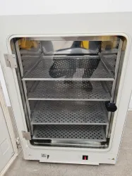 Sanyo MCO-17AI CO2 Incubator, 8 of 9