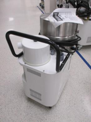 Nilfisk Industrial Vacuum Cleaner 10L, 20kPa, 220V-cover