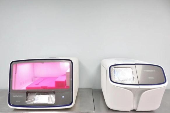 Thermo Scientific Ion GeneStudio S5 Semiconductor Next-Generation Sequencer with Ion Chef Automation-cover