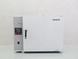 Heraeus UT5042 Forced Convection Laboratory Oven for Material Testing, 3 of 6