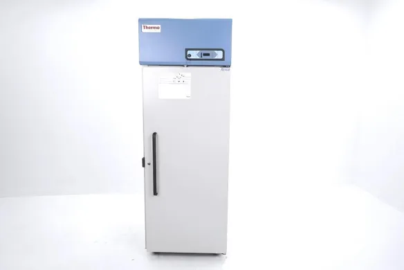 Thermo UGL-2320V -20 °C Laboratory Freezer, 659 L / Biosan Multi Bio 3D Sunflower Mini-Shaker