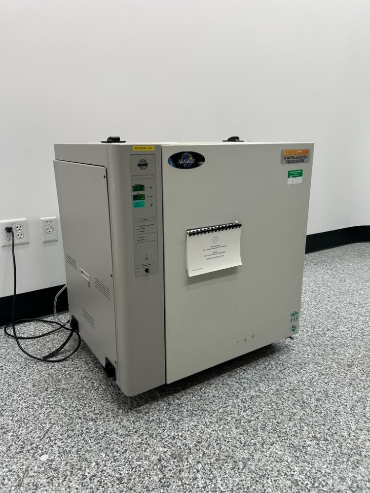 NuAire US Autoflow CO2 Water-Jacketed Incubator