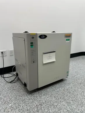 NuAire US Autoflow CO2 Water-Jacketed Incubator