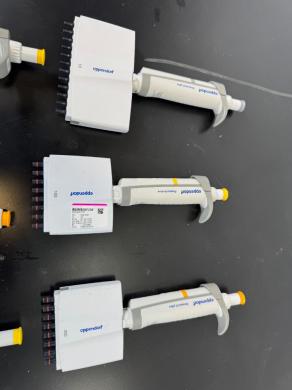 Eppendorf Research Plus Multichannel Manual Pipettes - Set of 6-cover