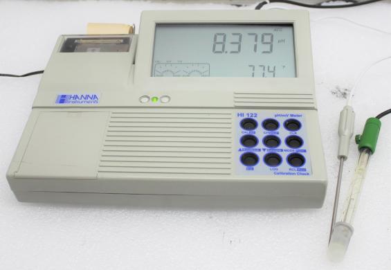 Hanna HI-122 Analytical Benchtop pH Meter with Built-in Printer and Calibration Check-cover