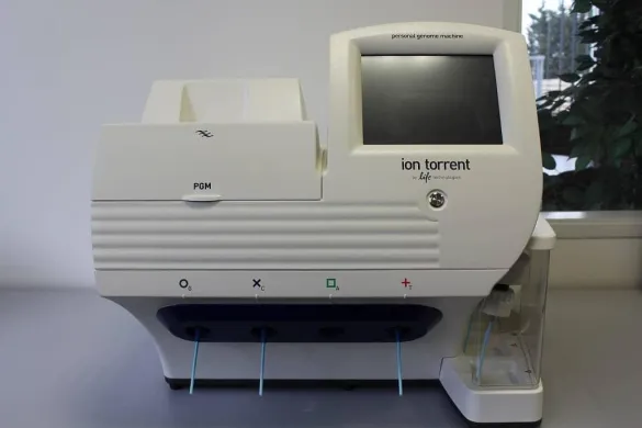 Thermo Ion Personal Genome Machine (PGM) System with Ion OneTouch 2 Template Preparation