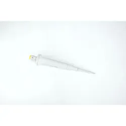 Eppendorf Reference 1-Channel Fixed Pipette 50 µL, 2 of 4
