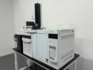 Agilent 7890A-7000B Triple Quadrupole GC-MS System for Trace Chemical Analysis, 2 of 4