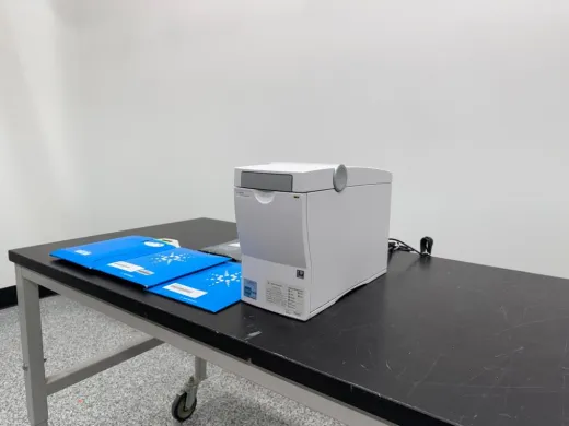 Agilent G2939A BioAnalyzer Microfluidic Instrument for Nucleic Acid and Protein Analysis