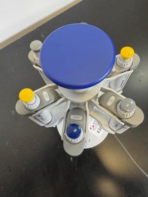 Eppendorf Research Plus Single-Channel Pipettes Set with Rotating Stand, 6 Volumes-cover