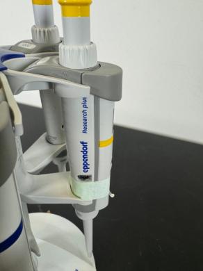 Eppendorf Research Plus Single-Channel Pipette Set with Stand, Volumes 20–5000 µL-cover