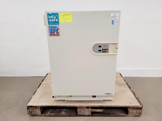 Sanyo CO2 Incubator  Model - MCO-17AIC Lab Spares/Repairs
        NOTE - THIS IS A SPARES/REPAIRS ITEM-cover