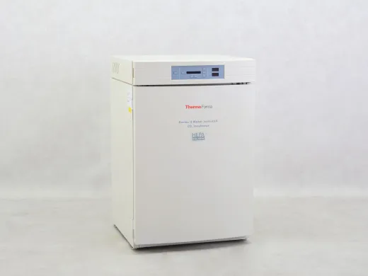 Thermo Forma 3111 CO2 Incubator with HEPA Filtration and Water Jacket Heating