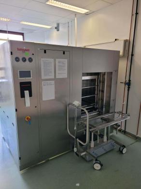 Tuttnauer 6990-1H Large Capacity Autoclave-cover