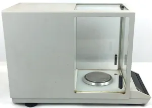 Mettler Toledo AE240-S Analytical Balance (205g x 0.1mg), 3 of 6