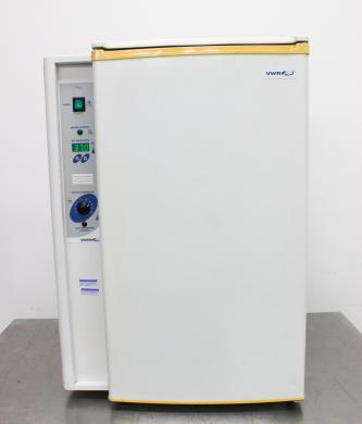 VWR Sheldon Model 2005 BOD Incubator with Microprocessor Control, 0–45°C, 2.4 cu ft-cover