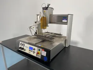 EFD ULTRA TT Series Precision Nano Dispenser for Laboratory Fluid Handling, 2 of 4