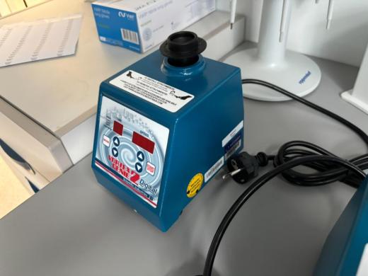 Scientific Industries SI-A256 Vortex Genie 2 Digital Vortex Mixer-cover