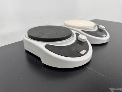 Thermo Scientific Magnetic Stirrers - Quantity 2-cover