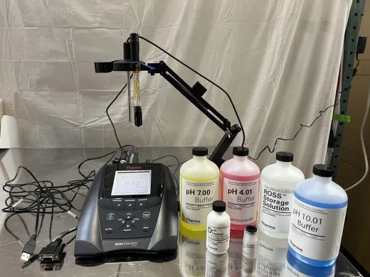 Thermo Scientific Orion Star A211 Benchtop pH Meter with Difficult Sample Kit