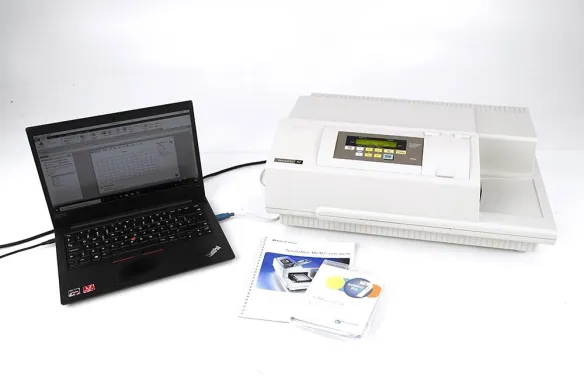 Molecular Devices SpectraMax M2 Multi-Mode Microplate Reader for Absorbance, Fluorescence, TRF and Luminescence