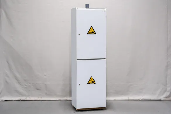 S+B Lab Series 32L Cryogenic Liquid Dewar for Liquid Nitrogen Storage