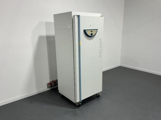 MMM Medcenter Incucell 404 Temperature-Controlled Laboratory Incubator-cover