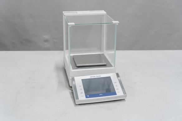 Mettler Toledo XP1203S Analytical Balance-cover