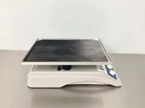 VWR Analog Rocking Platform Shaker for Cell Culture and Blotting Applications, 2 of 9