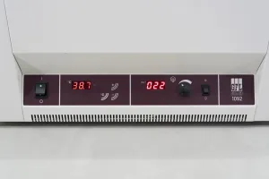 GFL 1092 Orbital Shaking Water Bath with Temperature Control, 3 of 4