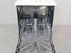 Miele G 7883 Laboratory Dishwasher with Dual Dosing Units and Multiple Cleaning Programs, 4 of 8