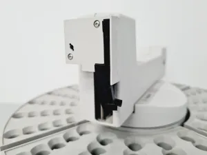 Agilent 7683 Series AutoSampler G2614A for Gas Chromatography, 15 of 17