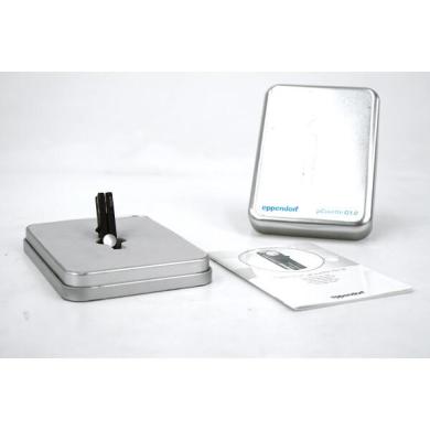 Eppendorf uCuvette G1.0 1mm Microvolume Cuvette for NanoDrop Spectrophotometers-cover