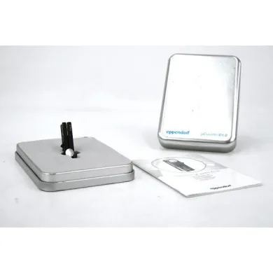 Eppendorf uCuvette G1.0 1mm Microvolume Cuvette for NanoDrop Spectrophotometers