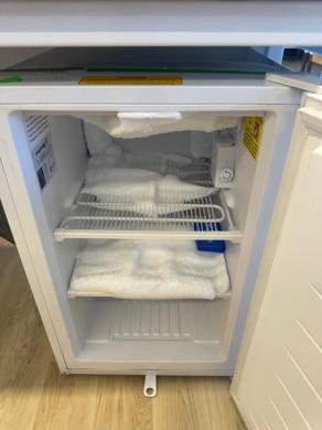 VWR Undercounter Freezer-cover