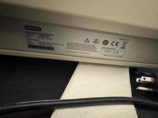 Bio-Rad Automated Droplet Generator for Droplet Digital PCR Applications-cover