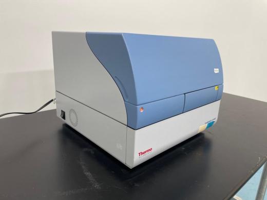 Thermo Scientific Fluoroskan Ascent Microplate Reader-cover