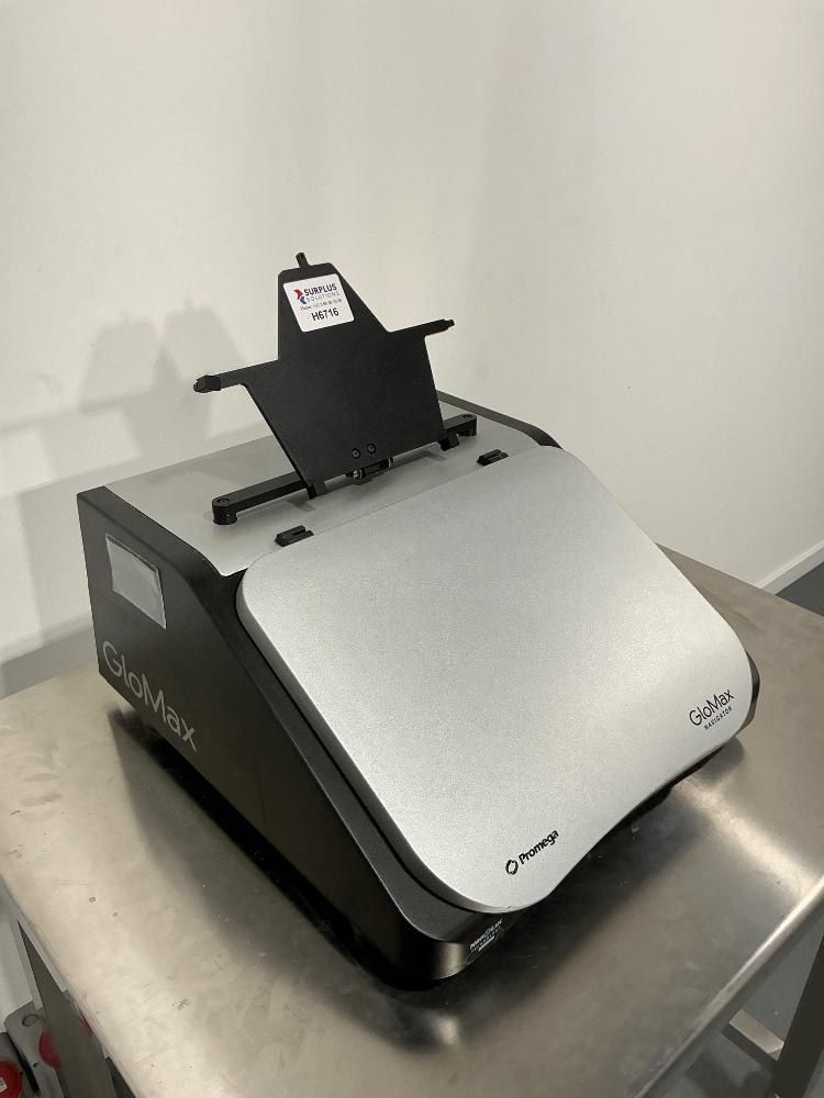 Promega Glomax Navigator GM200 Multiparametric Microplate Reader