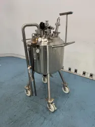 T&C Stainless Steel Portable Vessel Model TC6359 for Laboratory and Bioprocessing Use, 2 of 4