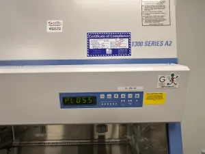 Thermo Scientific 1300 Series A2 4-Foot Class II Biosafety Cabinet, 2 of 3
